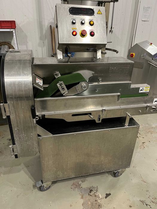 Mașină de tăiat cu bandă