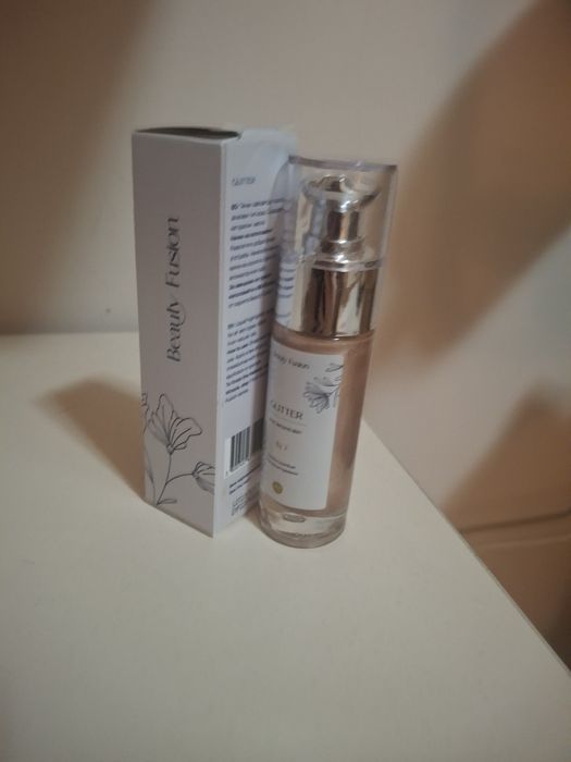 Glitter - Течен хайлайтър за лице