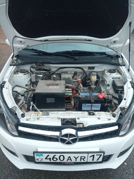 JAC электроавтомобиль