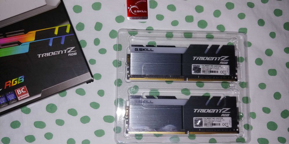32GB DDR4 3600MT/s C16, G.Skill, B-Die.