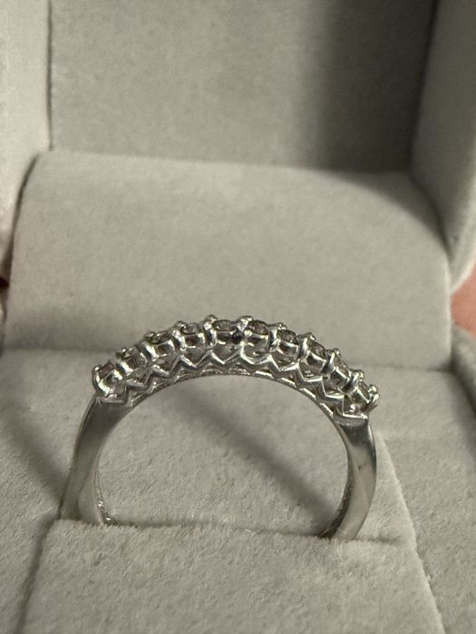 Бриллиантовое кольцо