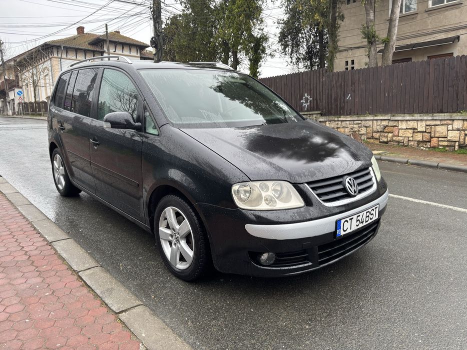 Vw touran 2.0 l 140 cp