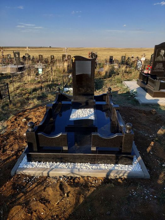 Изготовление памятников Установка