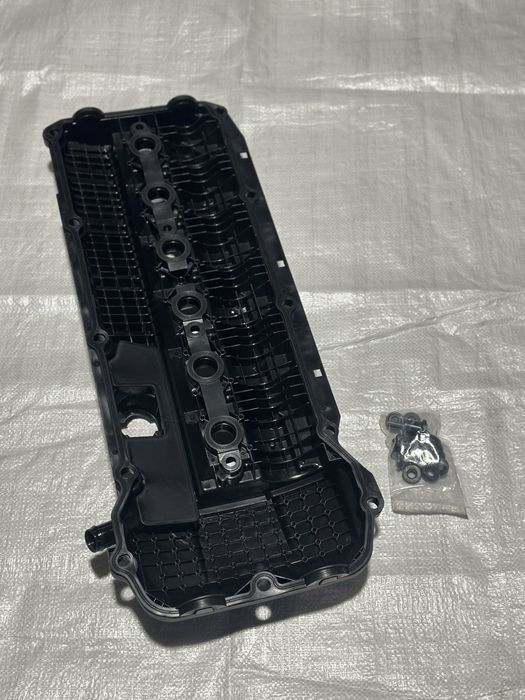 Клапанная крышка bmw m54 m52tu