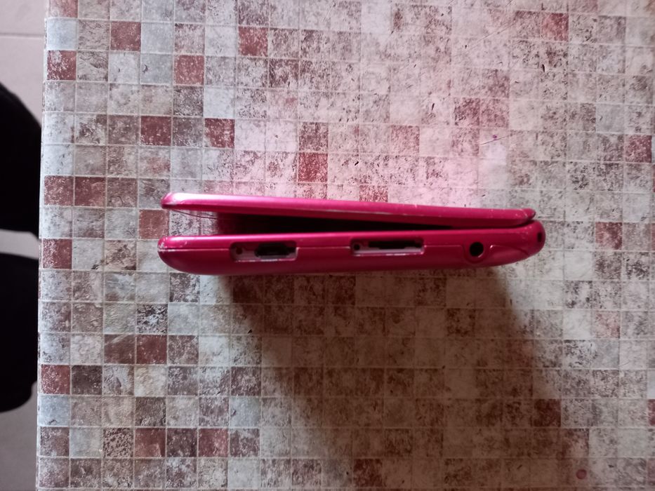 Телефон для связи