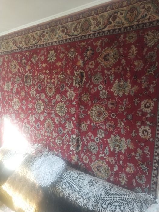 Ковры шерстяные 2*3 продам
