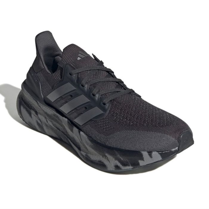 Чисто Нови Мъжки Маратонки Adidas  Ultraboost 5 JS4522 44,5 номер
