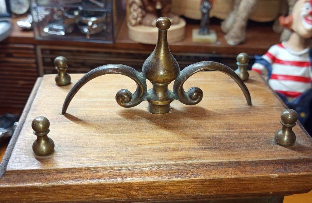 Ceas de birou vintage, Germania,din lemn masiv și alamă