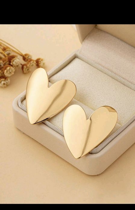 Различни обици за поводи