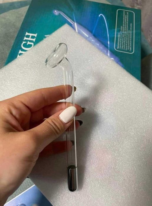 Козметичен уред за лице дарсонвал с антибакт. действие/4 приставки