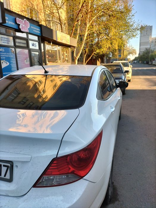 Срочно продам авто ..хюндай акцент..