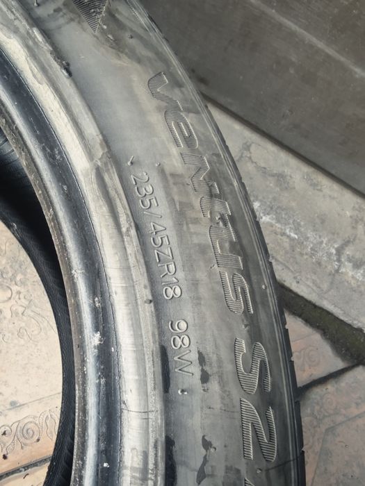 235/45/18 Hankook