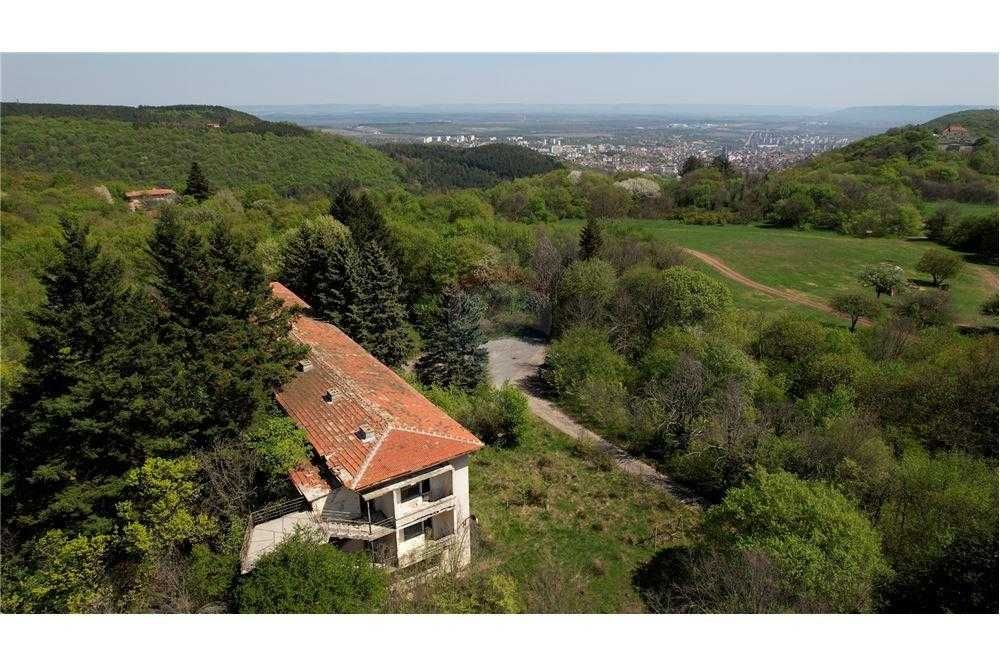 Продава се Хотел в Шумен, Пазара - 1614 кв.м за 191 €/кв.м - Снимка #2