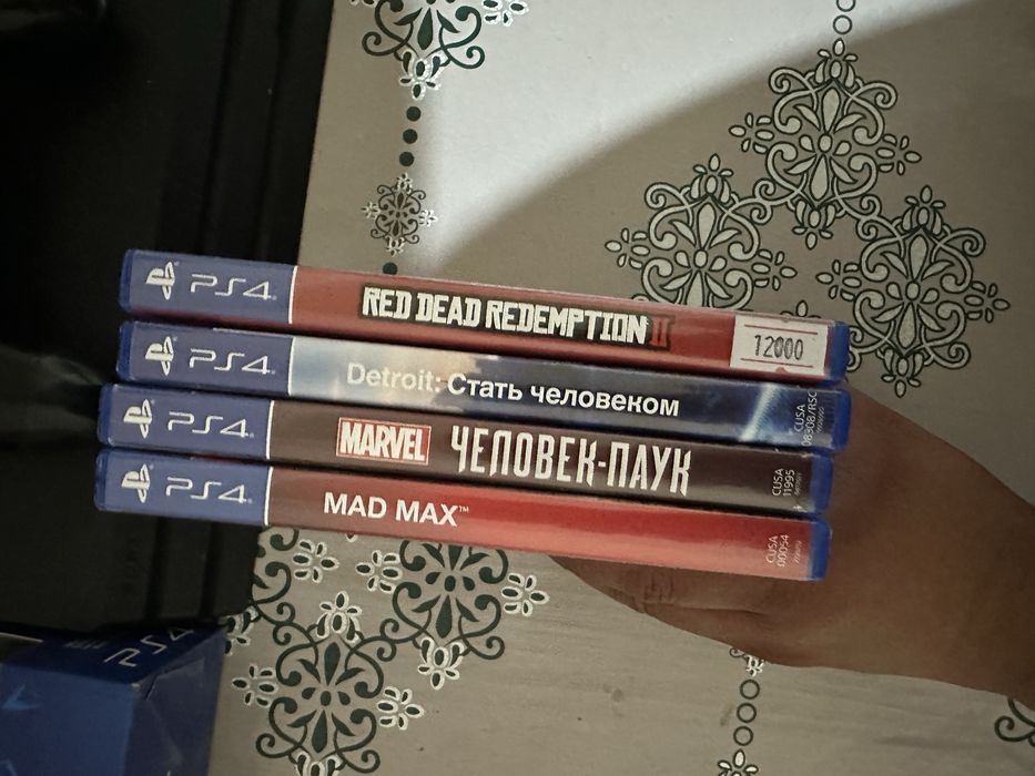 Ps 4 slim 1 TB каропка бари бар