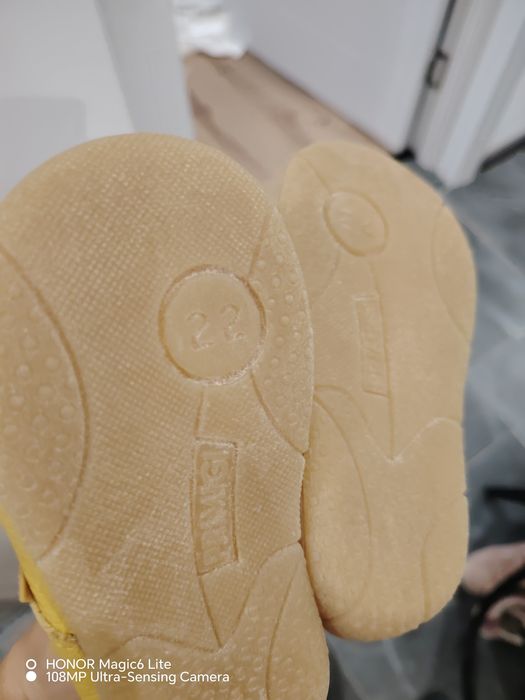 Нови Primigi 22 номер естествена кожа