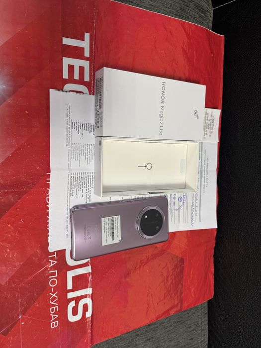 ЧИСТО НОВ 256GB Honor Magic 7 Lite Гаранция Technopolis 2028г.