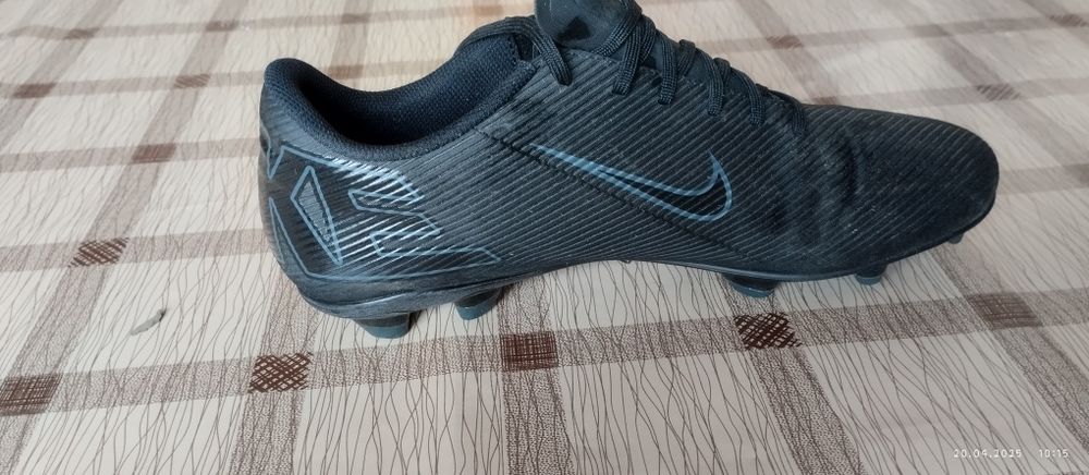 Калеври на Nike чисто нови