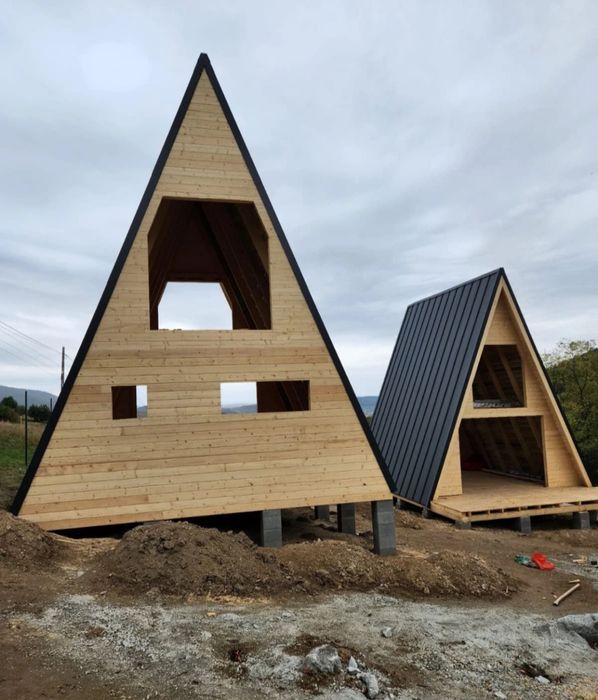 Vând cabane tip A
