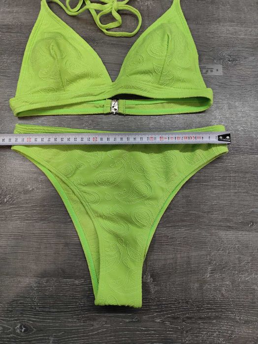 Дамски бански костюм от две части