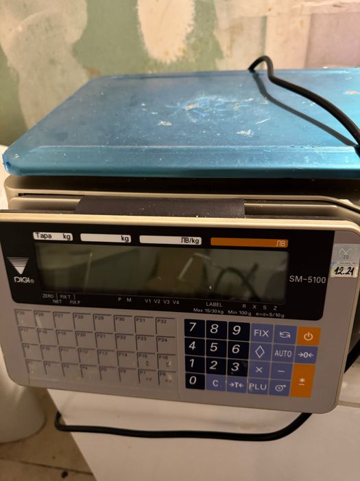 Продава се професионална етикираща везна   DIGI SM-5100