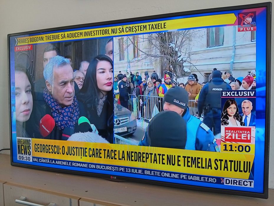 Vând schimb Smart TV LG 4K 3D 140 CM