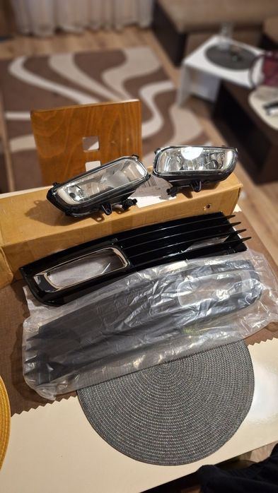 Халогени и решетки за Audi a8 d3