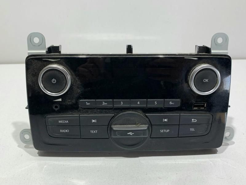 CD Player auto Renault Clio 4 facelift 281152401R Berlina