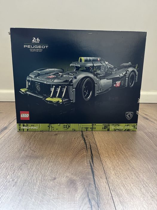 LEGO Technic Peugeot 9X8 Le Mans 24H - Nou/Sigilat