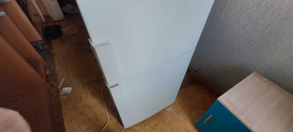 СРОЧНО продам холодильник VESTEL