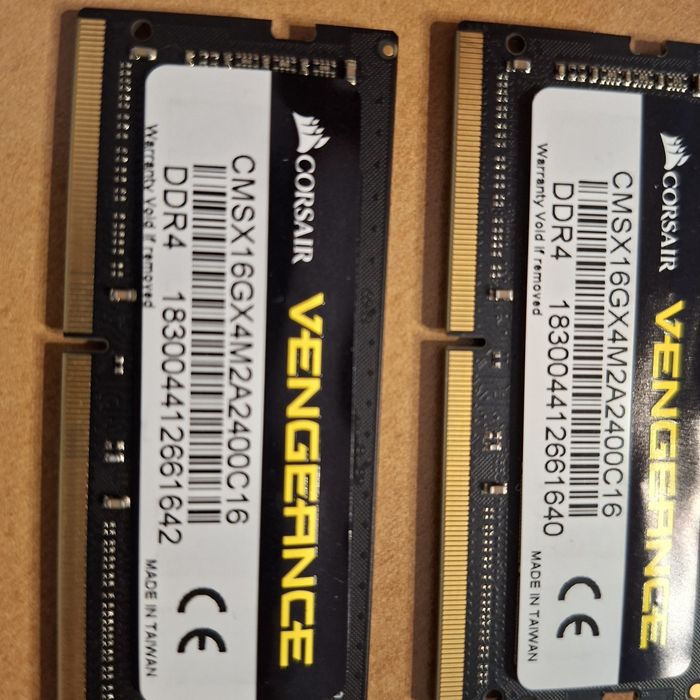 Memorie Laptop Corsair Vengeance, 16 gb DDR 4 2x8 gb) 2400 Mhz