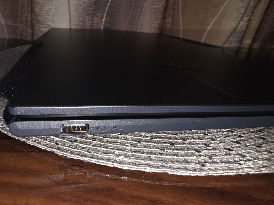 Laptop ASUS Vivobook 15