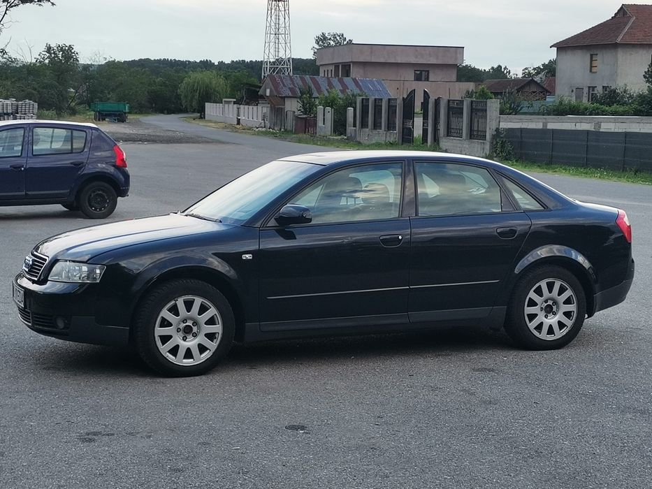 AUDI A4 2004 — imagine 4