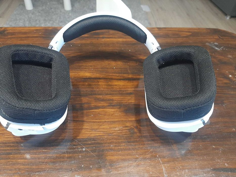 Casti Logitech G933 Artemis Spectrum Snow