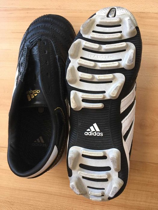 Детски футболни обувки 28 номер