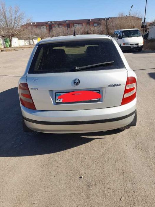 Продам автомобиль Skoda Fabia