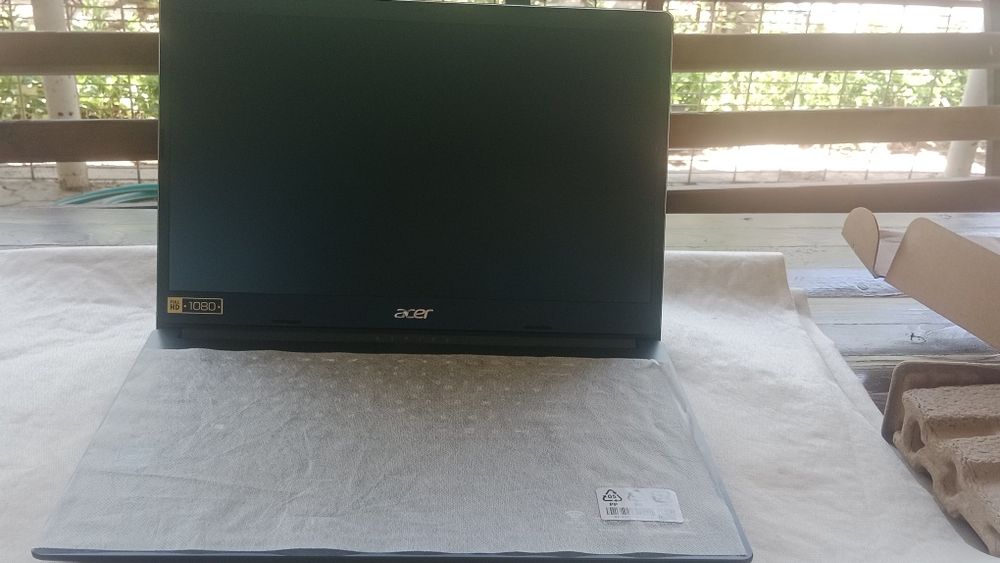 Ноутбук продается новый