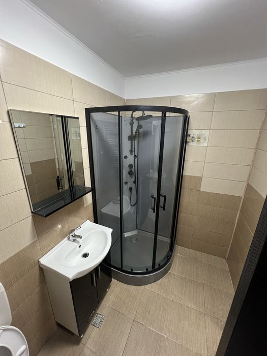 Inchiriez apartament in militari residence!!!