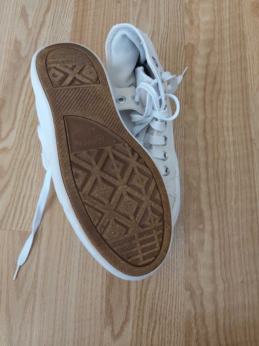 Дамски сникърси Converse