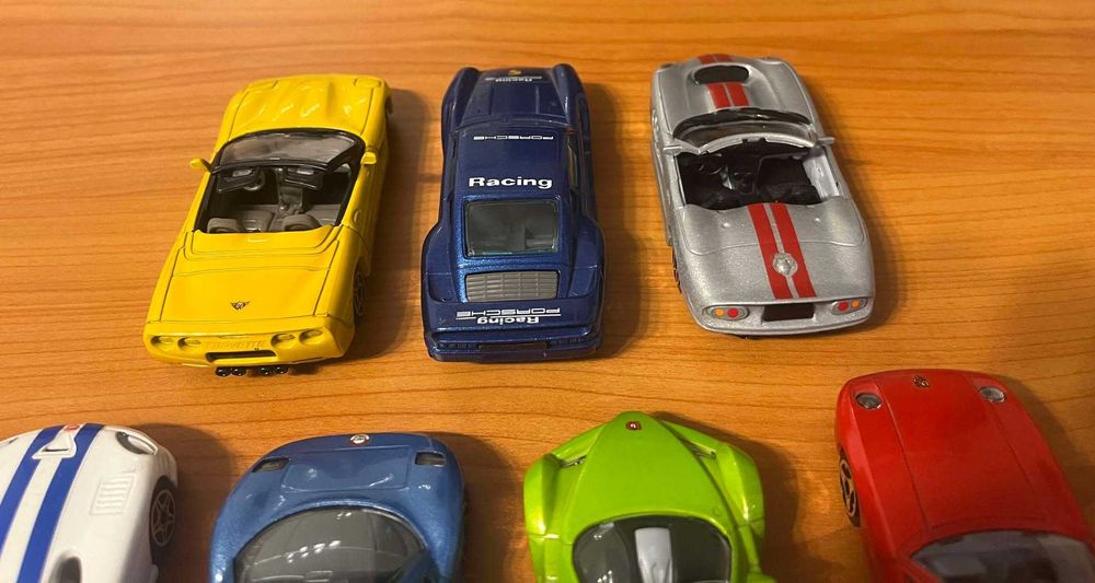 Lot de 7 machete 1/43 de la Burago