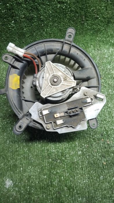 Моторчик печки Mercedes