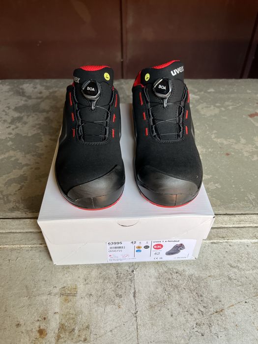 Vand pantofi protectie Uvex marimea 42 cu sistem BOA