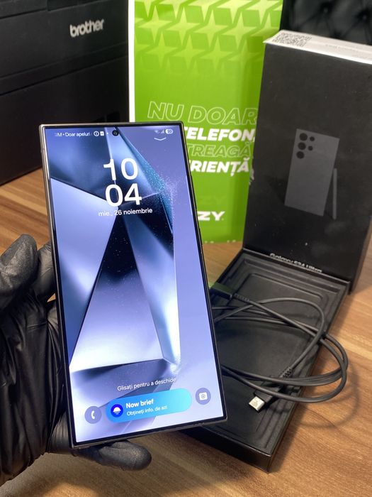 Samsung Galaxy s24 ultra • 256 GB • Titanium Black