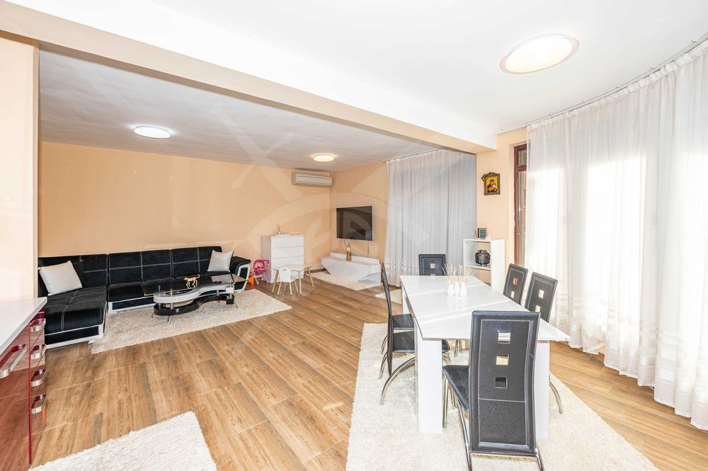 Продава се Тристаен апартамент в Пловдив, Остромила - 116 кв.м за 1432 €/кв.м - Снимка #11