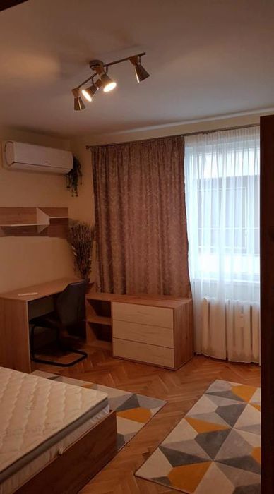 Дава се под наем Четиристаен апартамент в София, Лозенец - 100 кв.м за 1650 € - Снимка #9