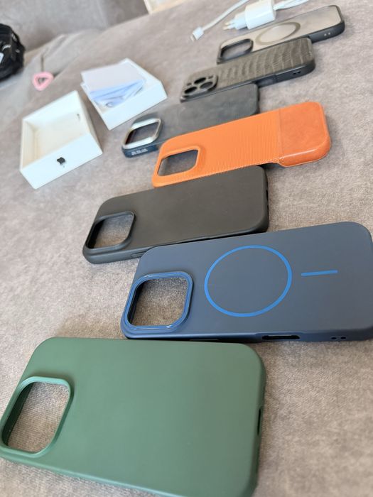 Vand / schimb Iphone 16 pro 128 titanium  black, Baterie 100%