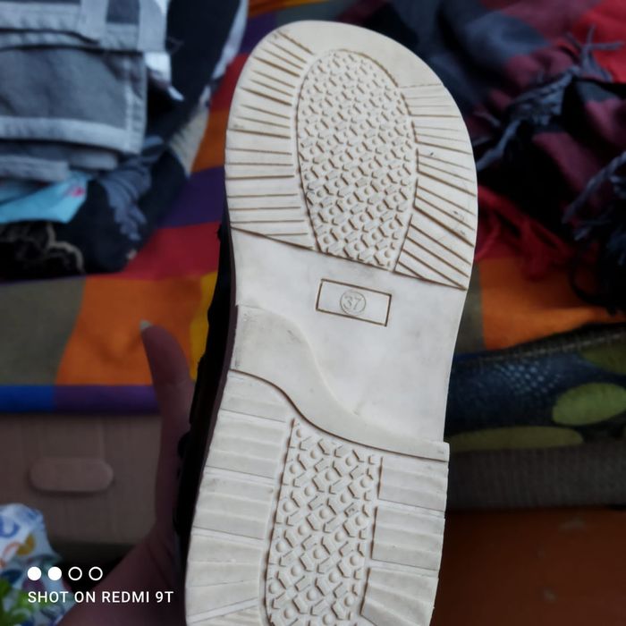 Продам ортопедические сандали 37