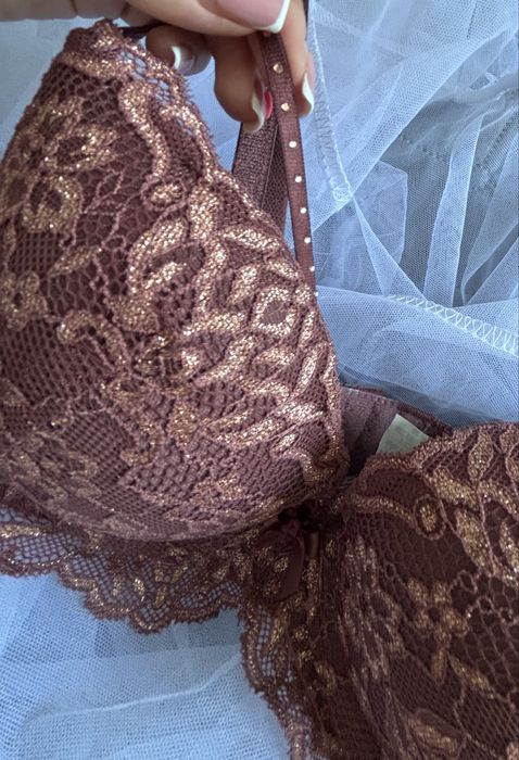 Красив дантелен сутиен