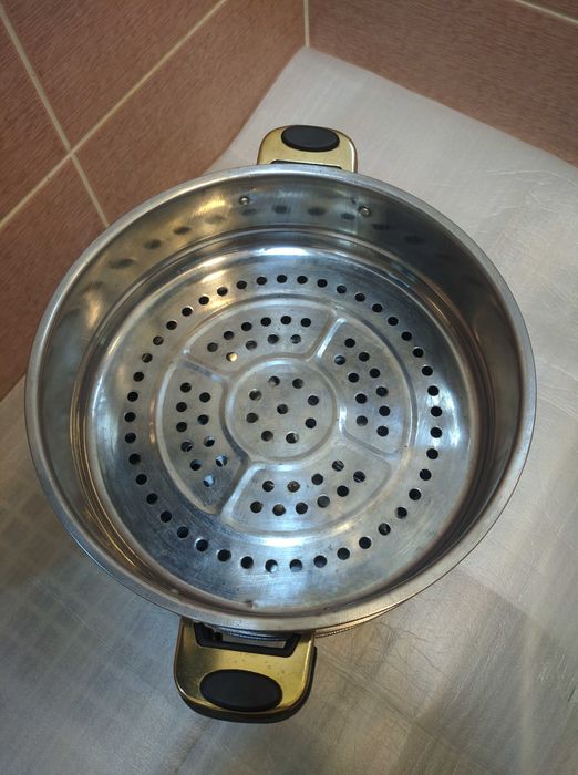 Мантышница, мантоварка (неполная).