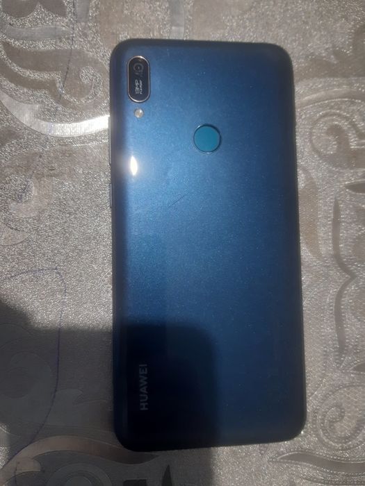 Хуавей Y 6 32 гб. памяты