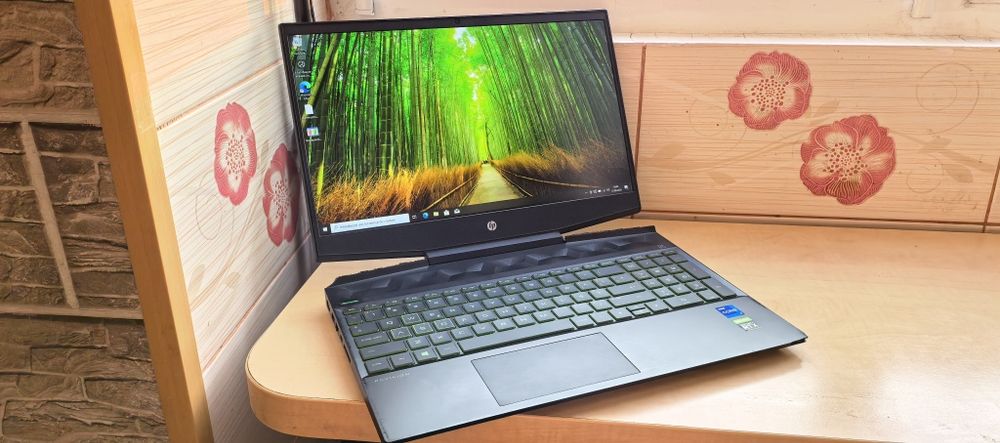 Laptop HP Gaming__ i7--11350H gen 11_16GB DDR4 _RTX 3050 4GB GDDR6__SSD NVME 512GB // 10-10 functional